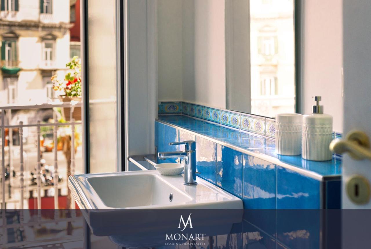 Monart Hospitality Cavour Alojamento de Acomodação e Pequeno-almoço Nápoles