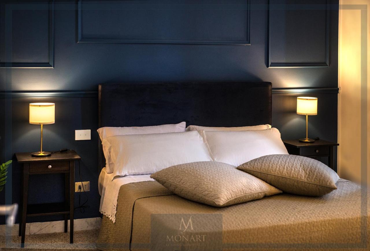 Monart Hospitality Cavour 2* Nápoles